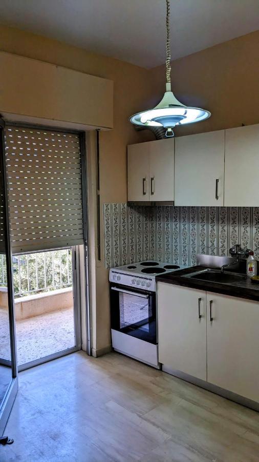 Beachfront Apartment Неа Мудания Екстериор снимка