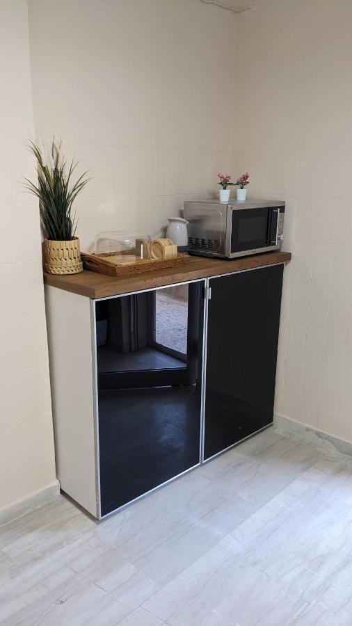 Beachfront Apartment Неа Мудания Екстериор снимка